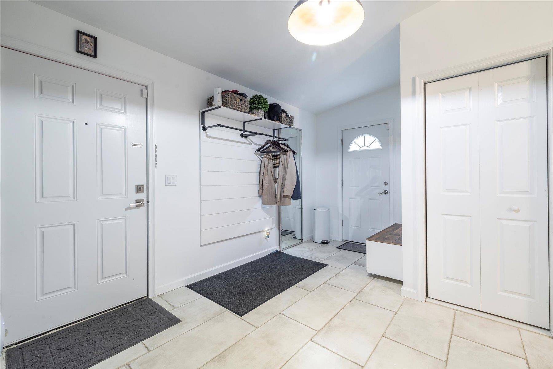 Northport, NY 11768,42 Harrison DR