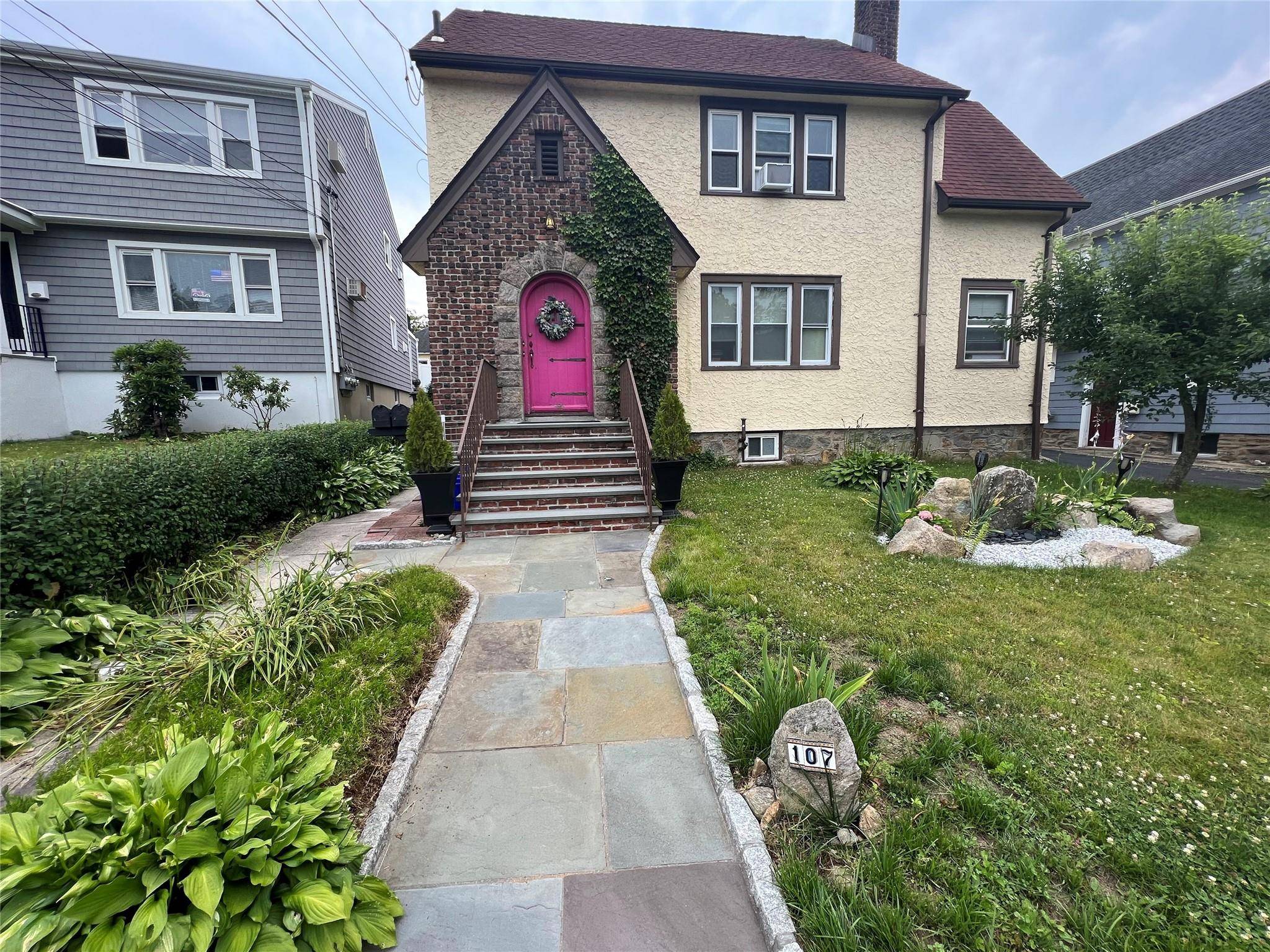 Harrison, NY 10528,107 Park AVE #2FL