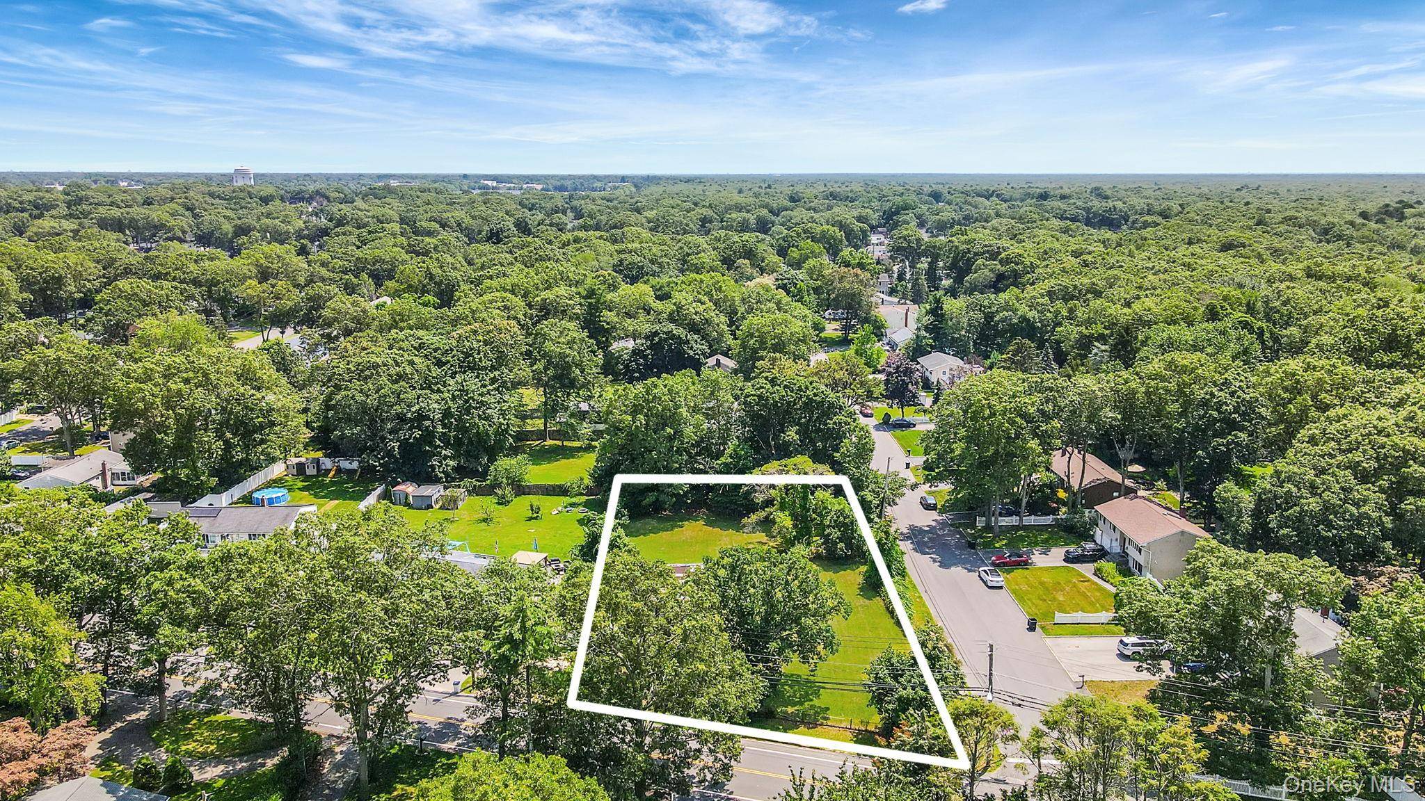 Ronkonkoma, NY 11779,318 A Johnson AVE