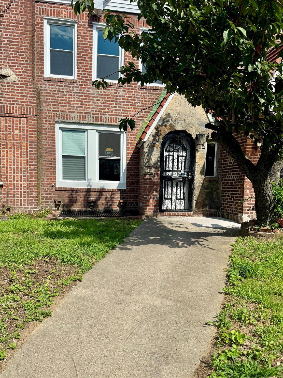 Jamaica, NY 11434,17955 Anderson RD
