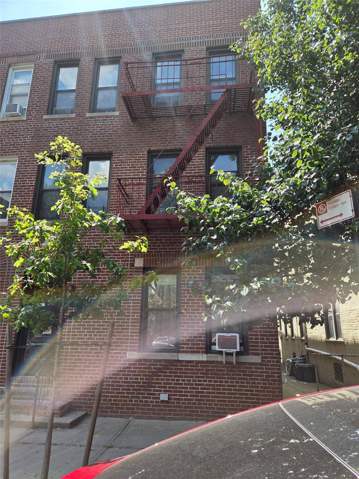 Sunnyside, NY 11104,48-42 41 ST