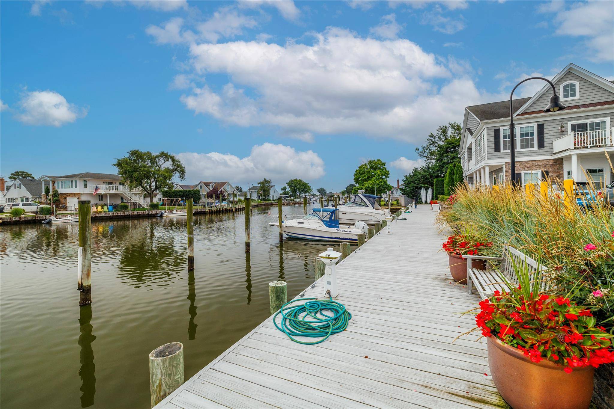 Copiague, NY 11726,36 Nicole CT