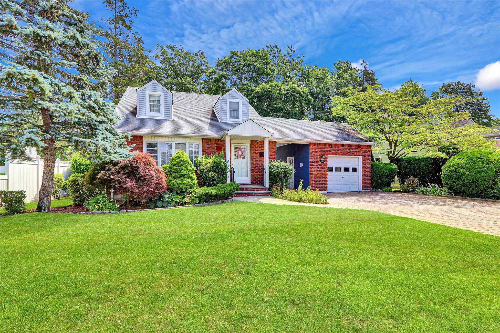 Bethpage, NY 11714,144 N Herman AVE
