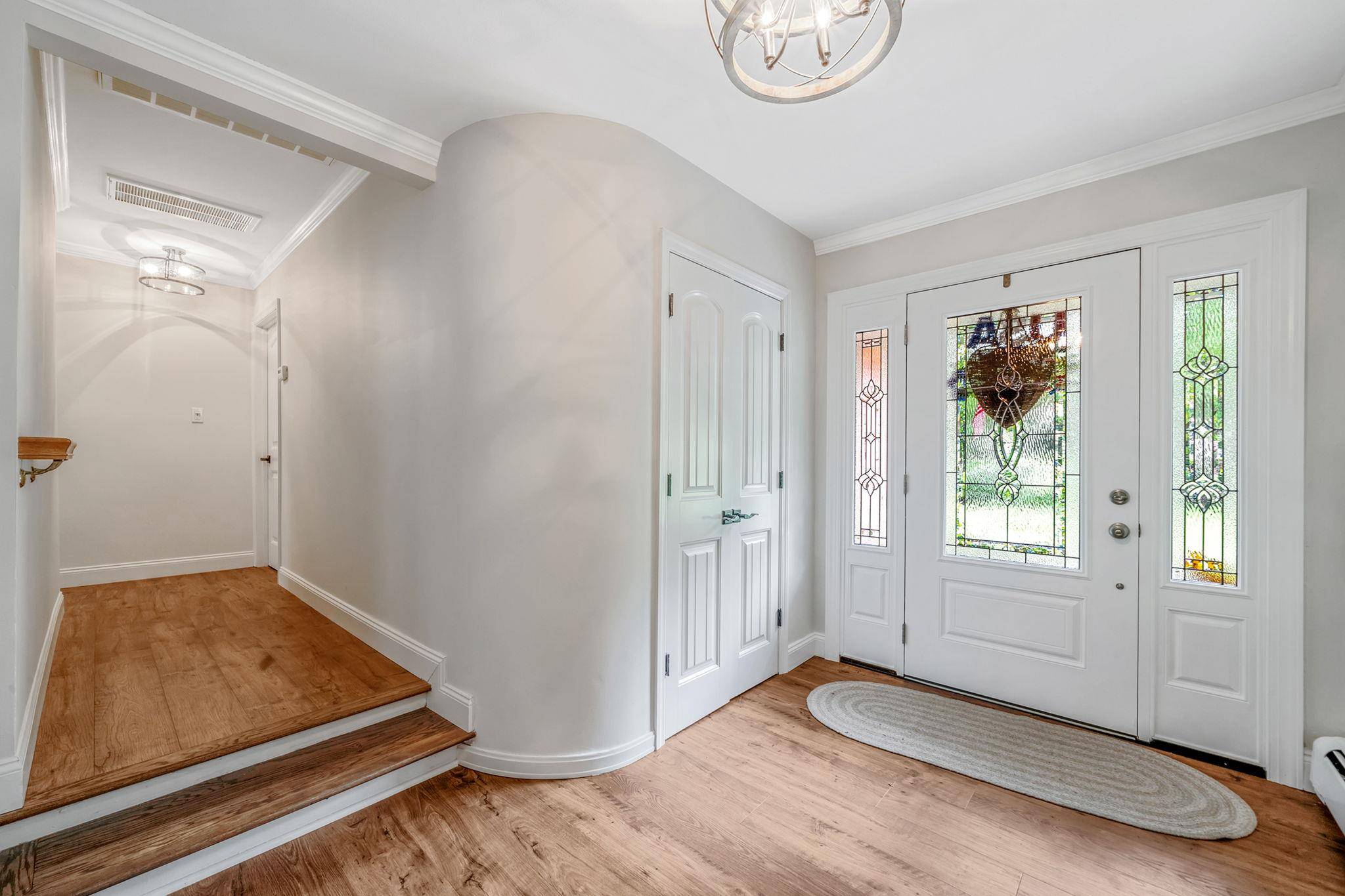 Dix Hills, NY 11746,6 Memas CT