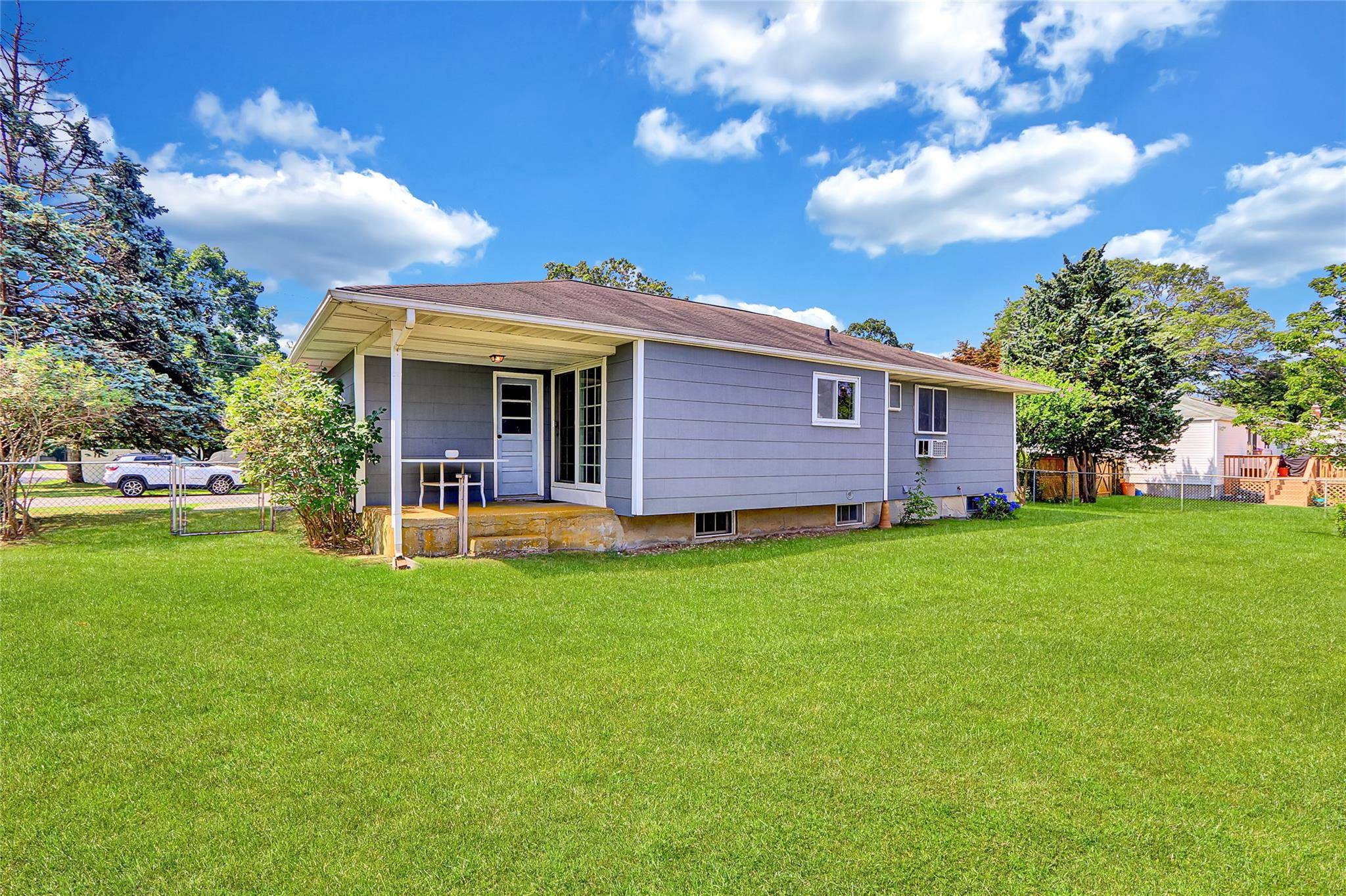 Holbrook, NY 11741,219 Muriel ST