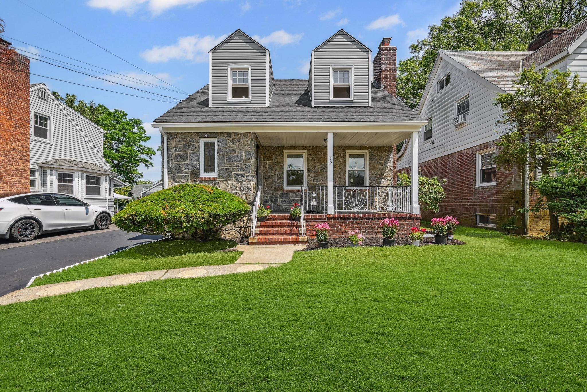 Valley Stream, NY 11580,73 Broadway