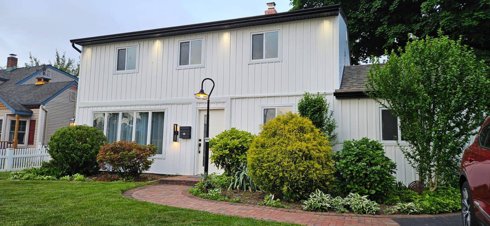 Levittown, NY 11756,21 Myrtle LN