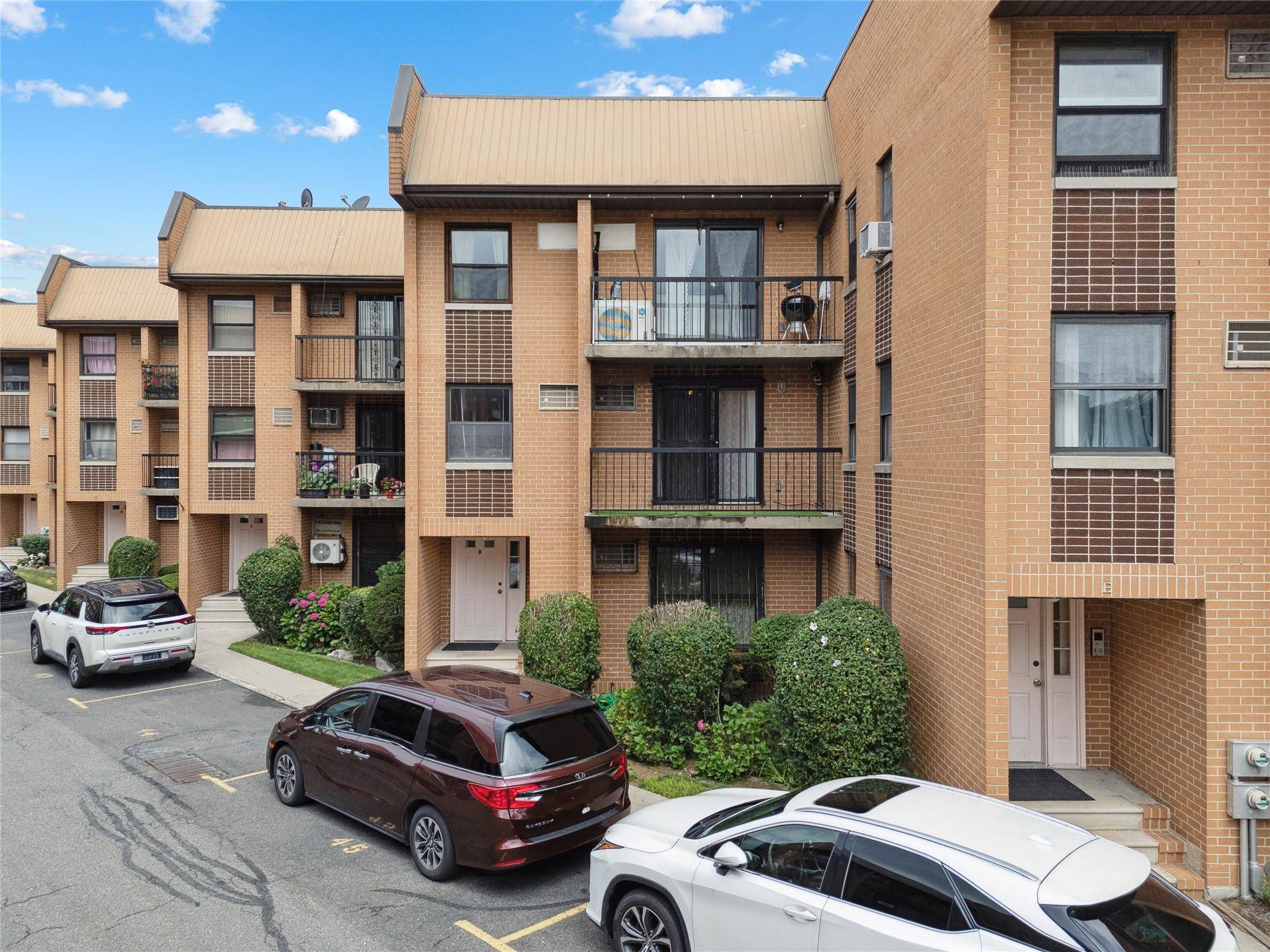 Fresh Meadows, NY 11366,75-22 Parsons BLVD #D2