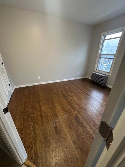 Yonkers, NY 10705,487 Van Cortlandt Park AVE #2