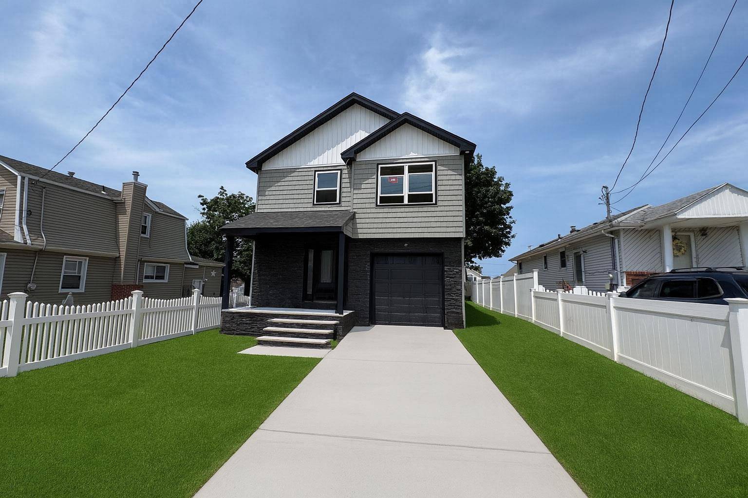 Elmont, NY 11003,176 HIllsboro