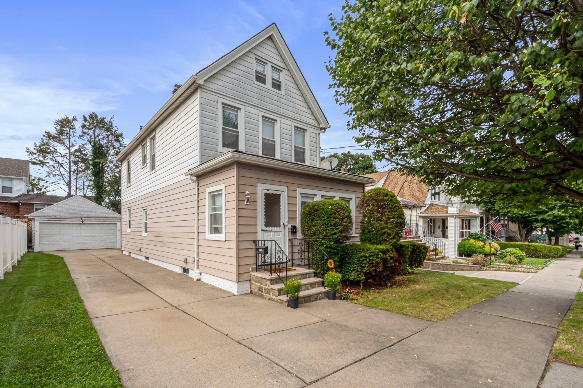 Whitestone, NY 11357,14707 15th AVE