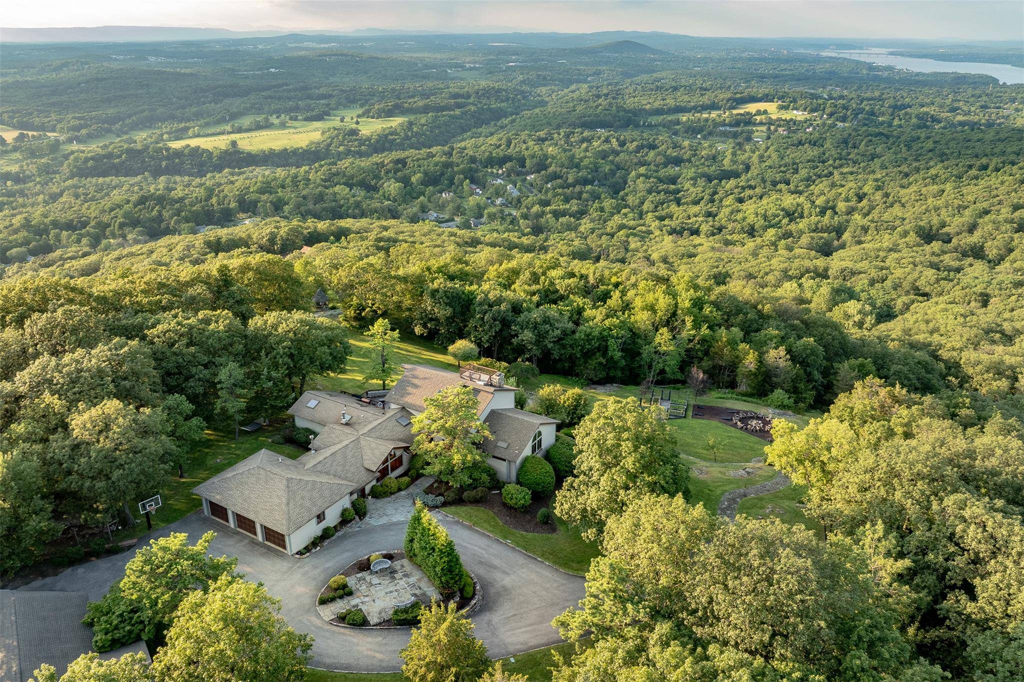 Cornwall, NY 12518,12 Mountain Brook RD