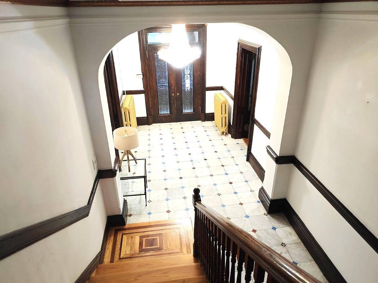 Beacon, NY 12508,12 Monell PL