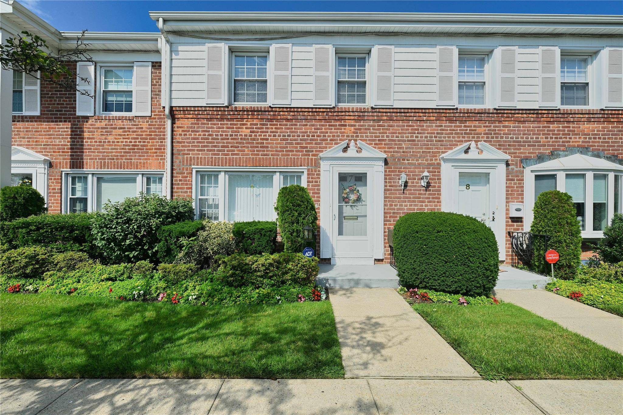 Valley Stream, NY 11580,281 Wheeler AVE #7