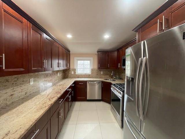 Saint Albans, NY 11412,120-14 193rd ST #2nd Floor