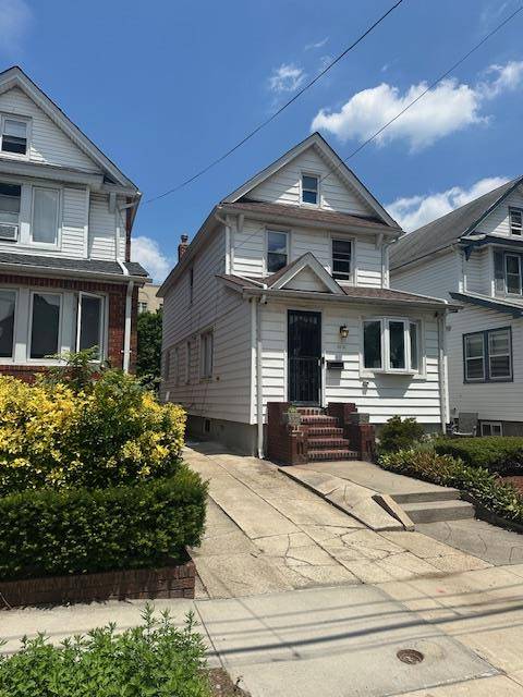 Forest Hills, NY 11375,6915 Loubet