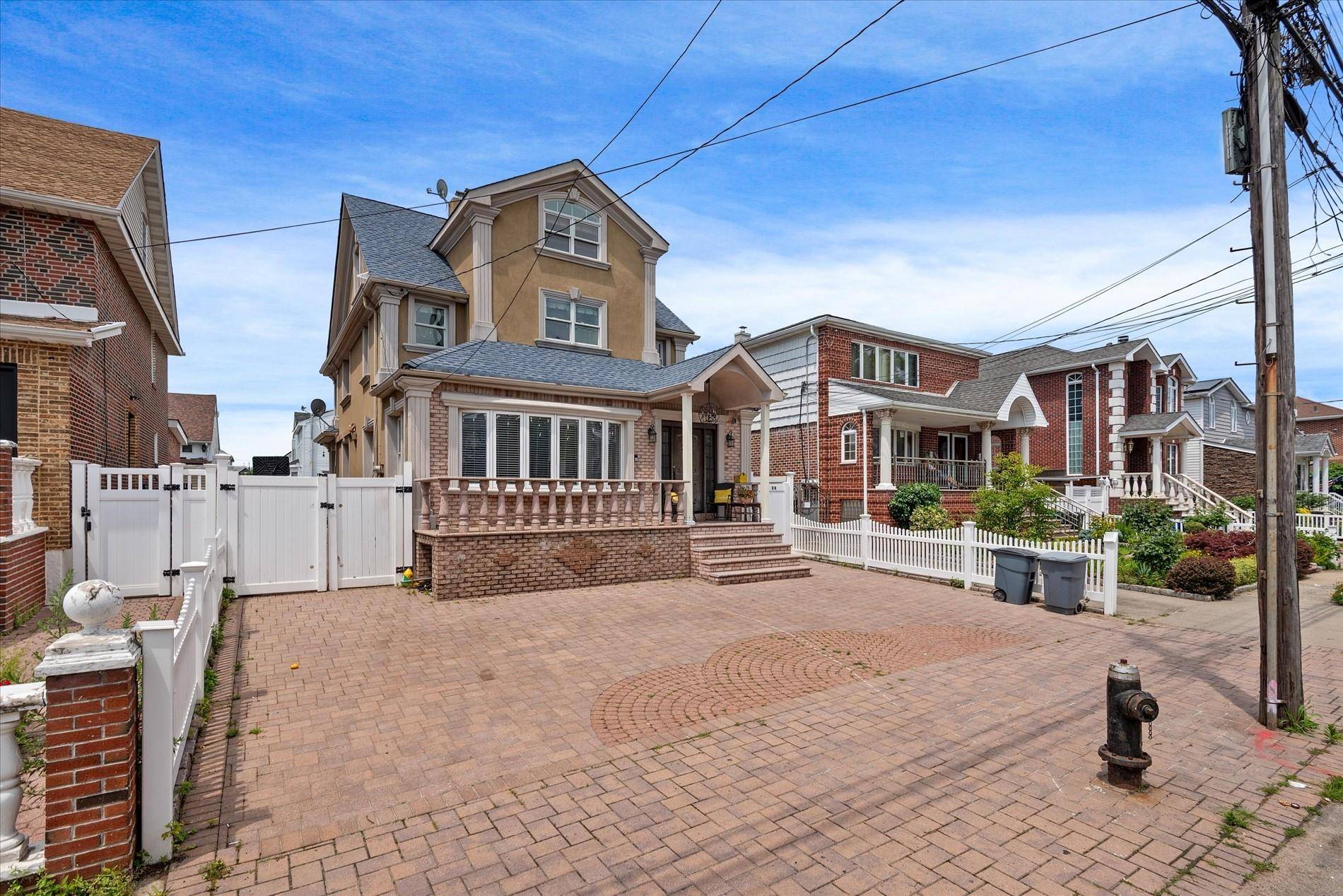 Howard Beach, NY 11414,156-24 101st ST