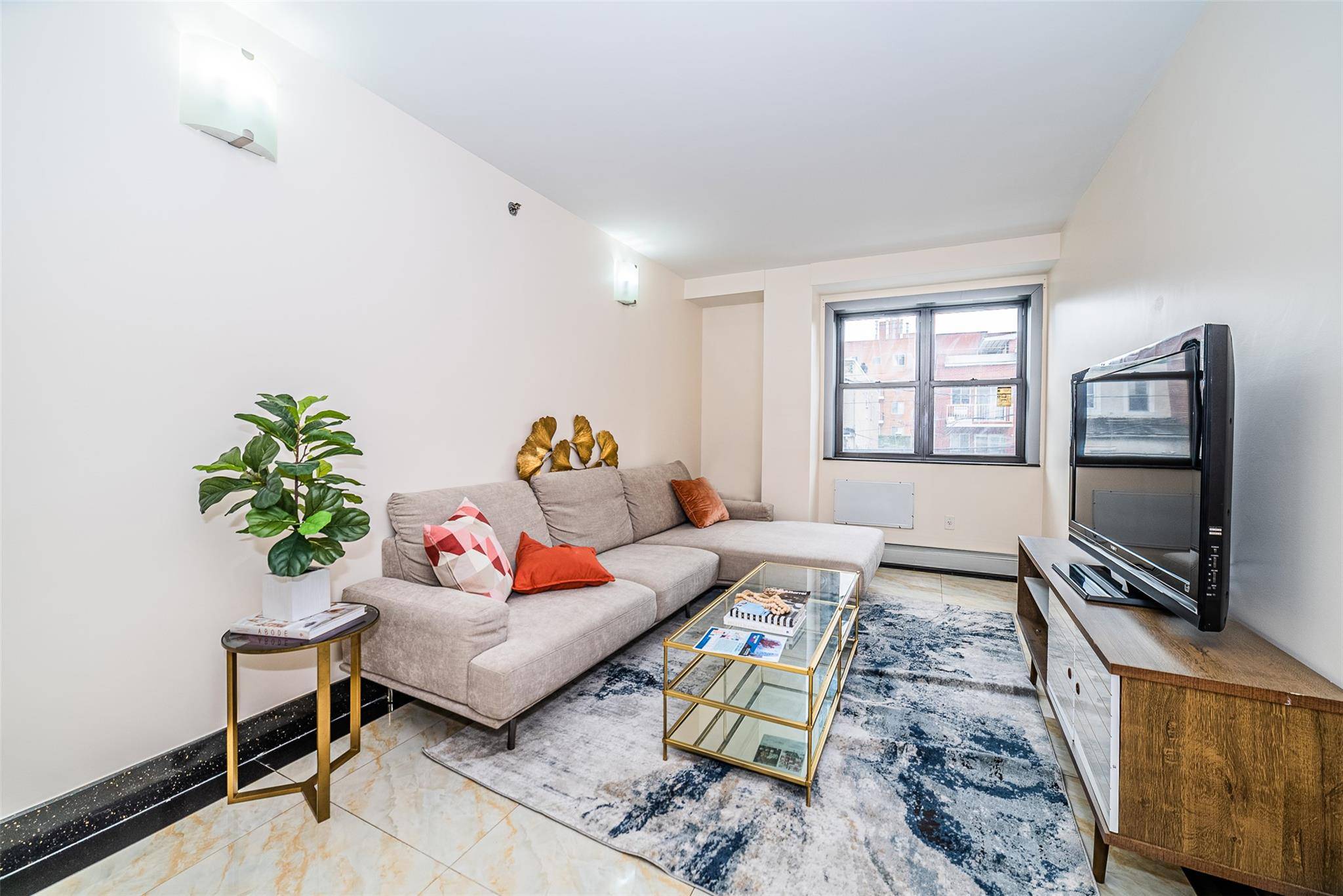 Flushing, NY 11354,31-47 137th ST #3C