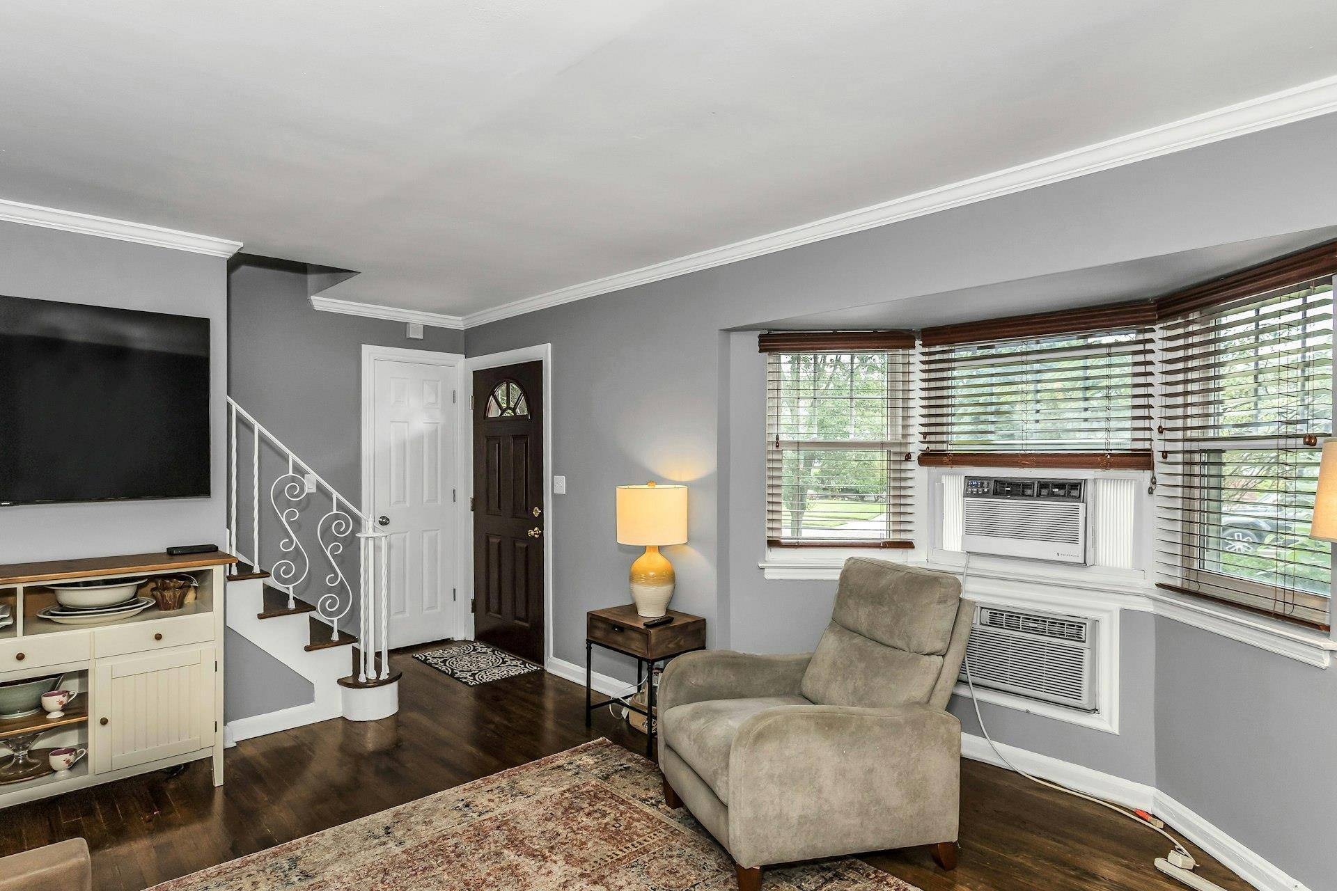 Valley Stream, NY 11580,59 Molyneaux RD