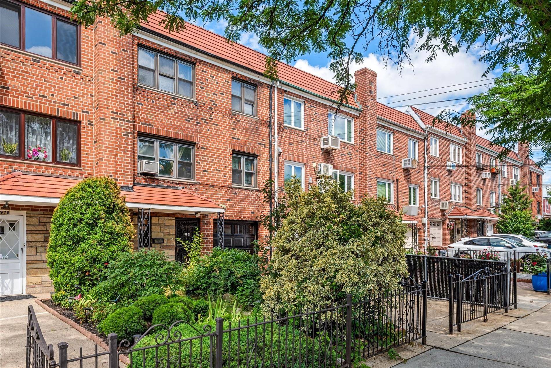 Maspeth, NY 11378,5974 Fresh Pond RD