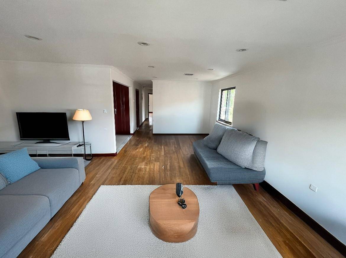 Bronx, NY 10466,Address not disclosed