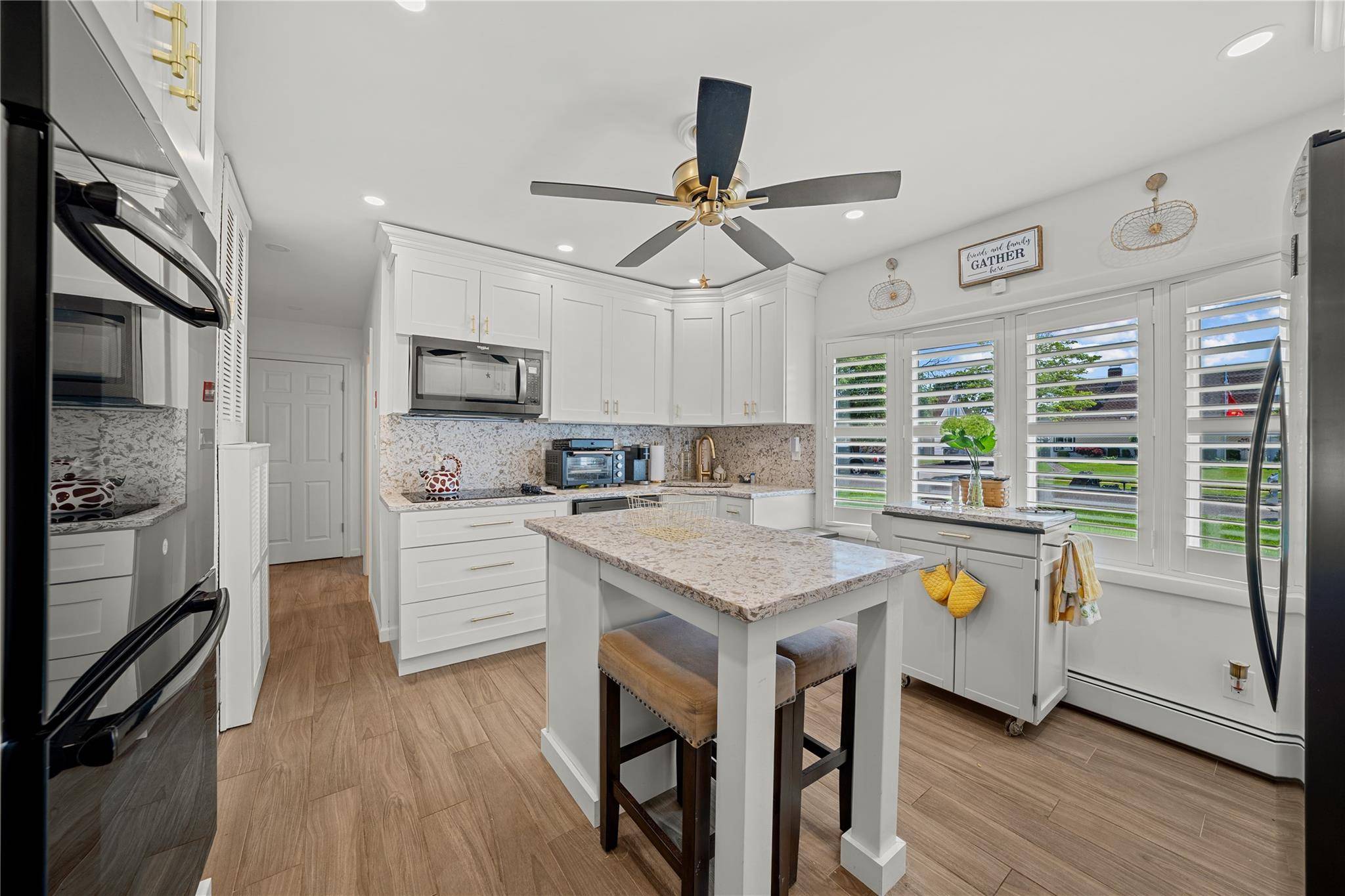 Levittown, NY 11756,24 Border LN