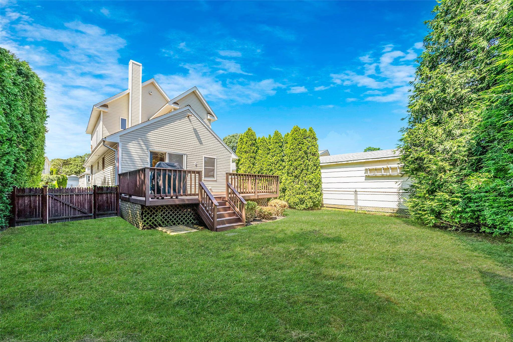 Centerport, NY 11721,1025 Harrison DR