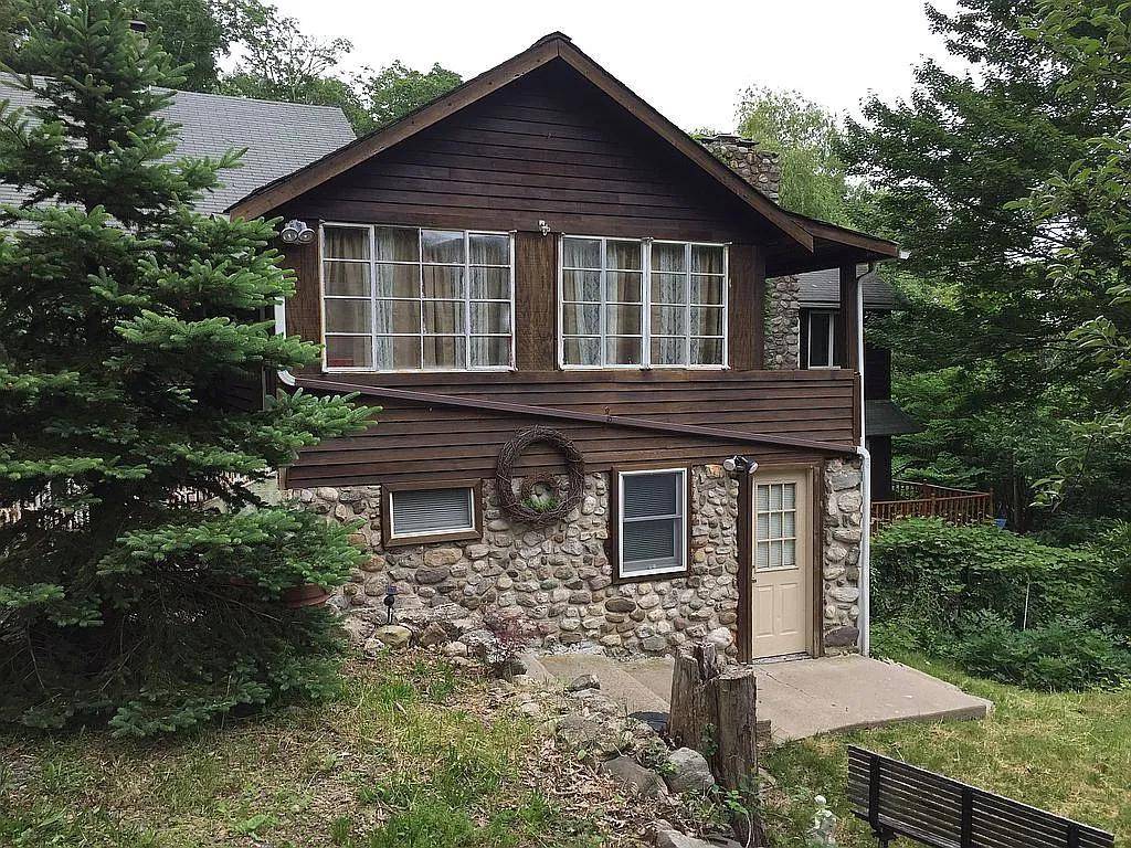 Wurtsboro, NY 12790,27 Maple TRL