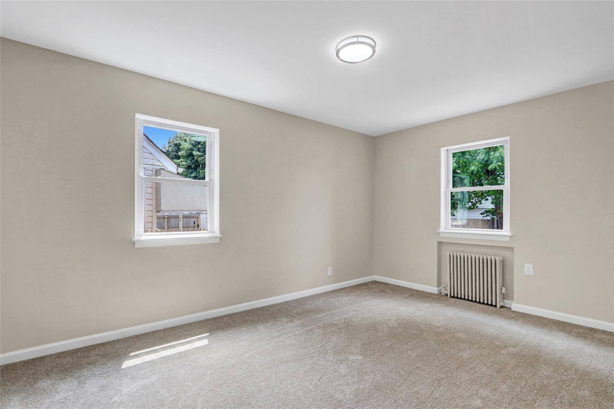 Elmont, NY 11003,14 Emporia AVE