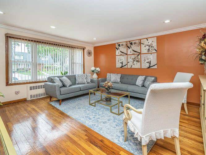 Uniondale, NY 11553,779 Summer AVE