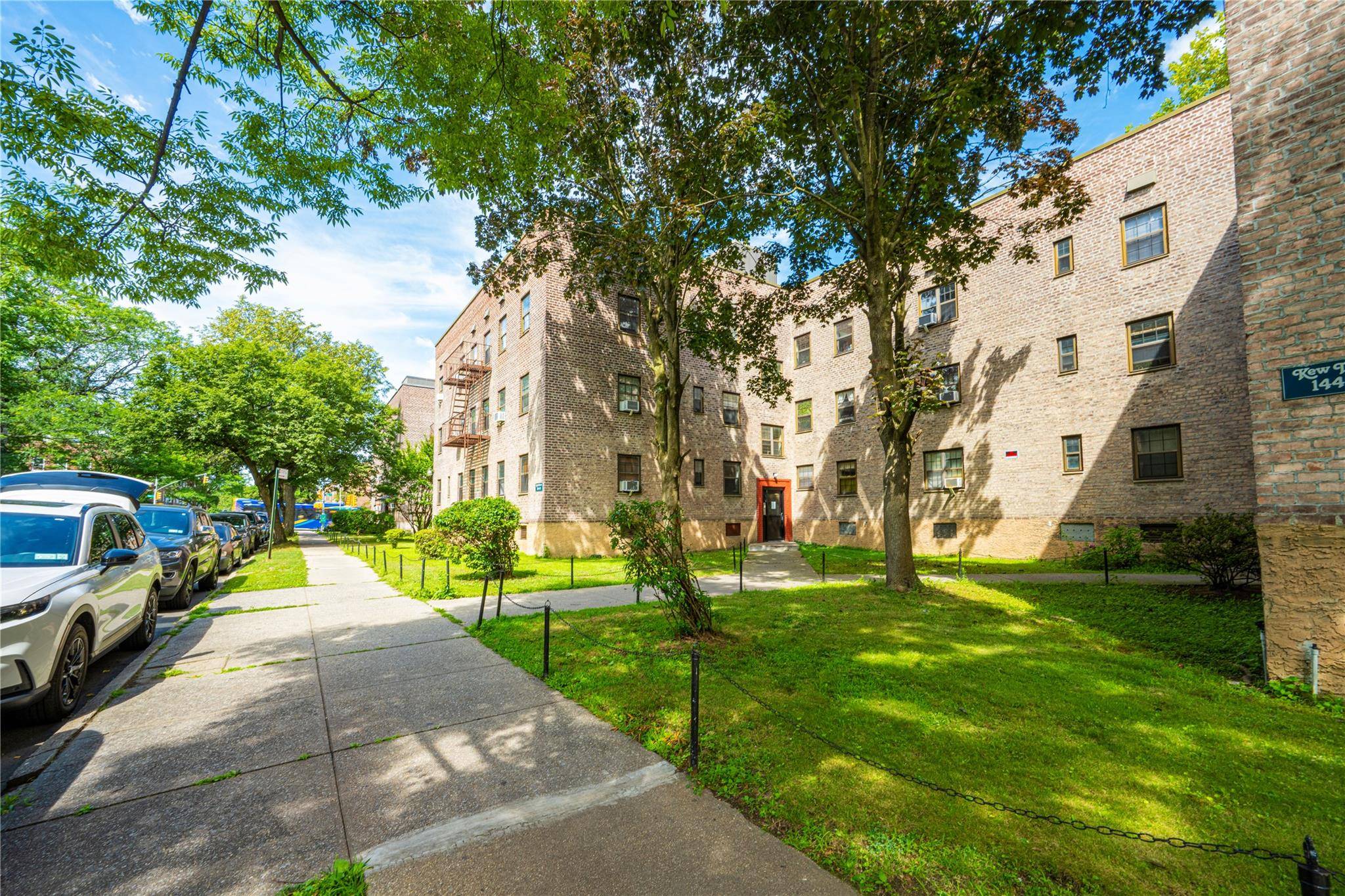 Kew Garden Hills, NY 11367,14415 78 RD #2D