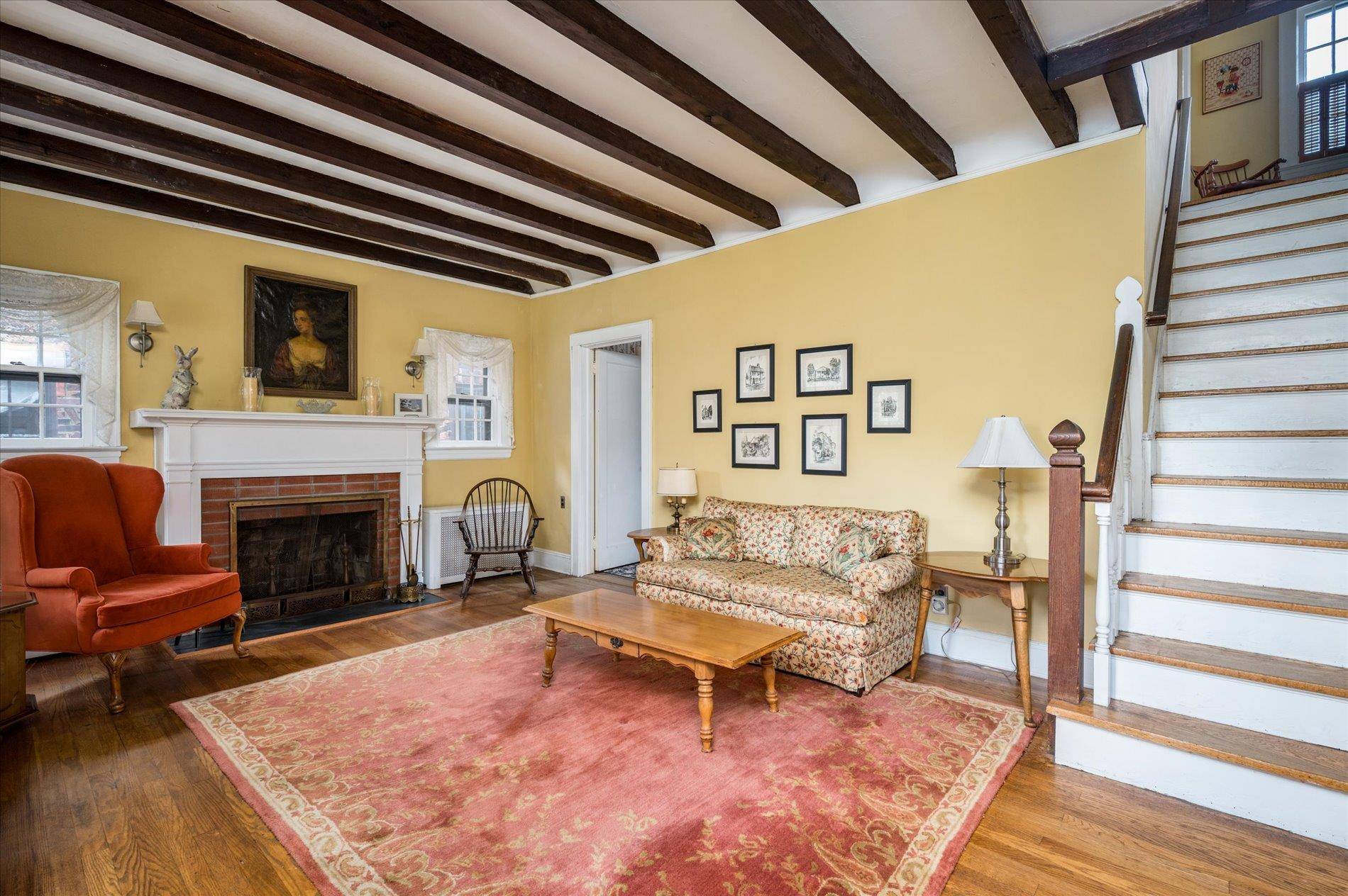 Floral Park, NY 11001,32 Marshall AVE