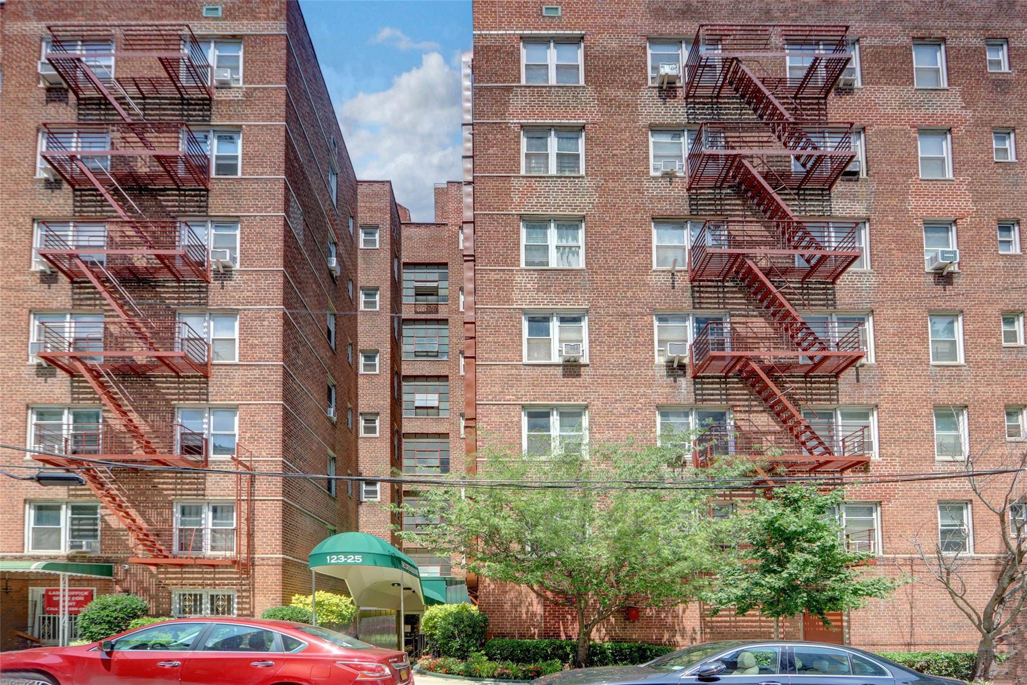 Kew Gardens, NY 11415,123-25 82nd AVE #5R