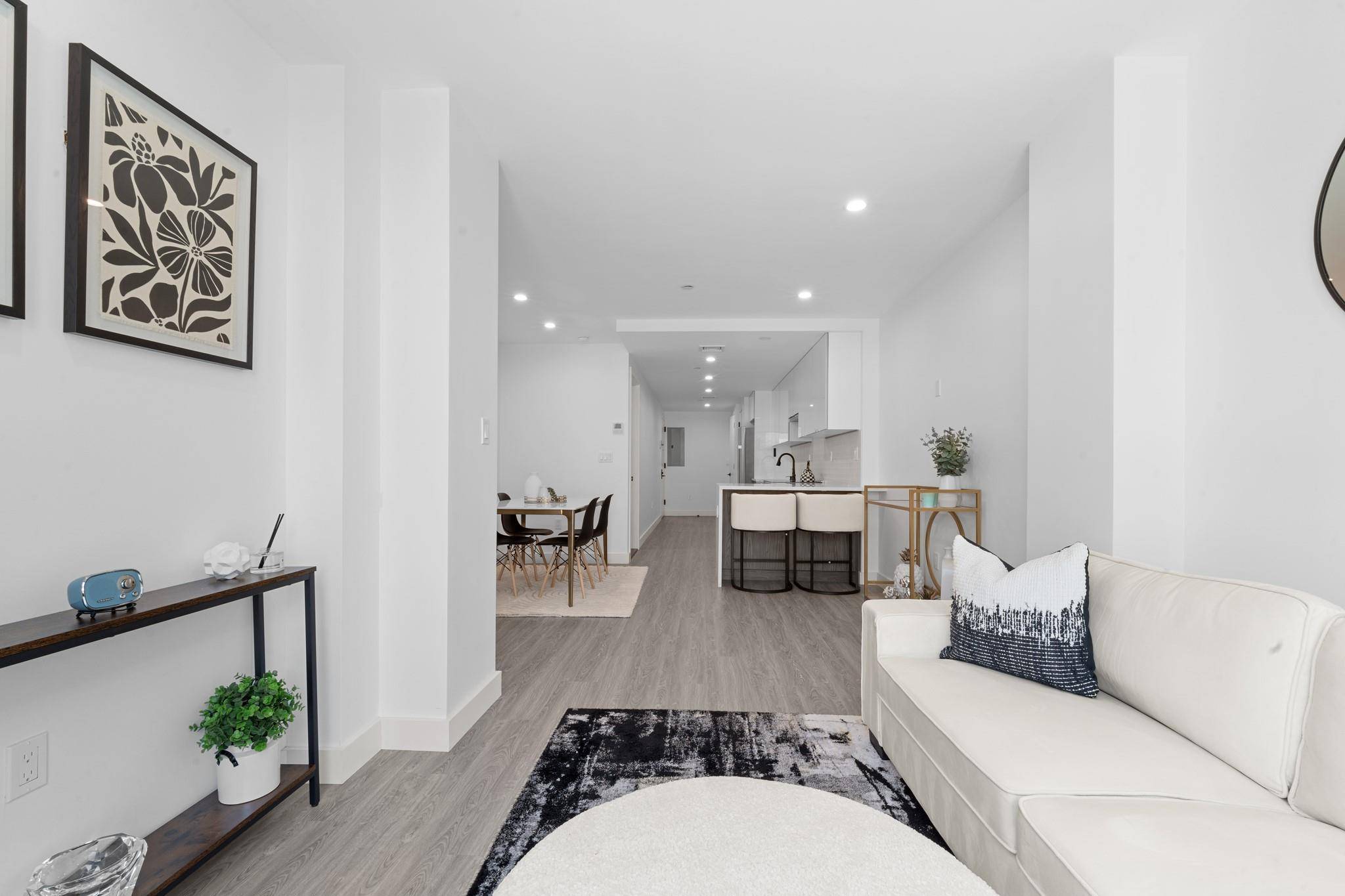 Long Island City, NY 11101,46-40 Vernon BLVD #2B