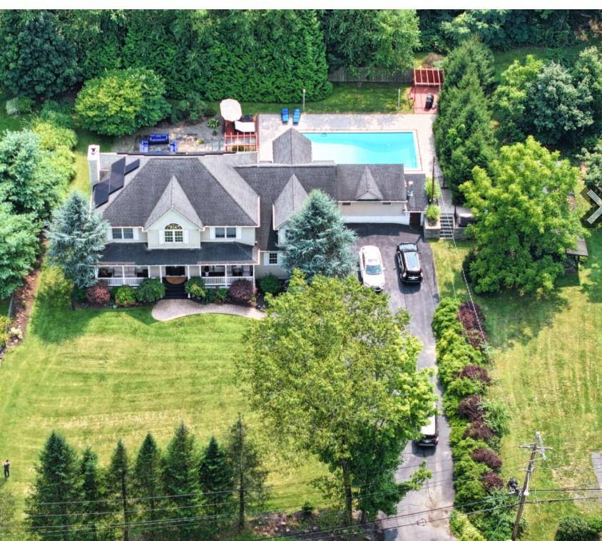 Highland Mills, NY 10930,9 Roselawn RD