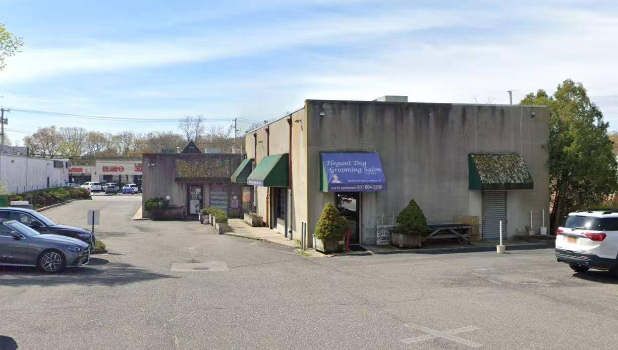 East Northport, NY 11731,3021B Jericho TPKE