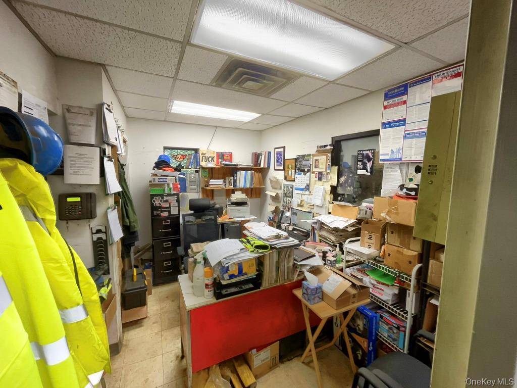 Bardonia, NY 10954,316 Route 304