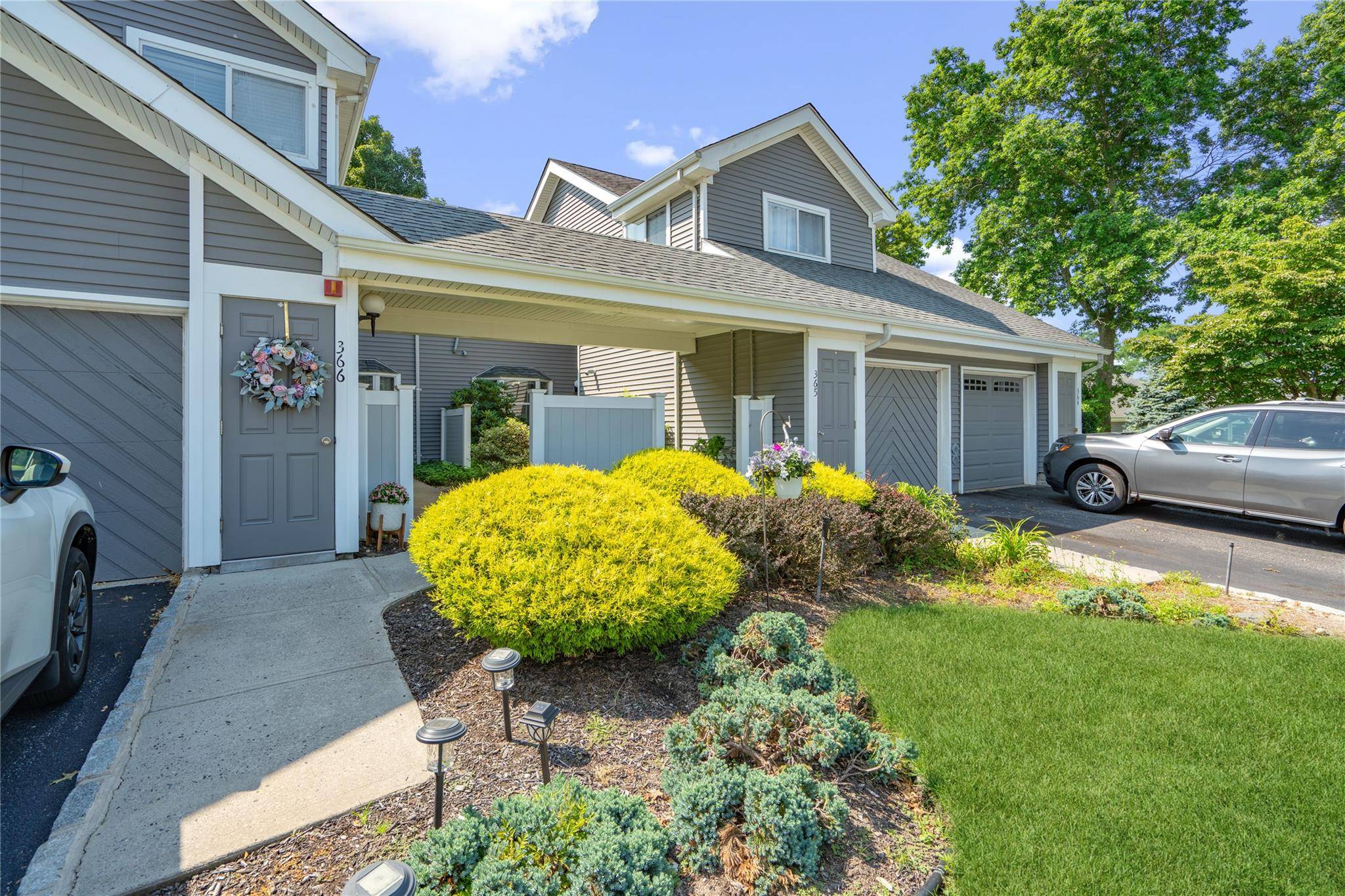 Moriches, NY 11955,365 Seabreeze CT