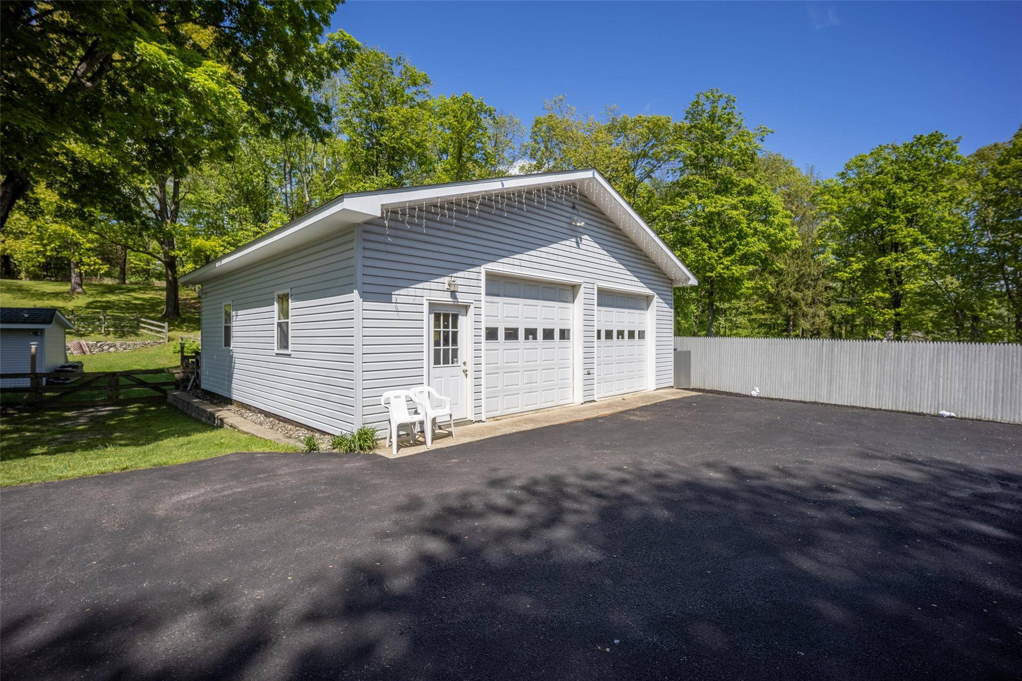 Pleasant Valley, NY 12569,267 Smith RD