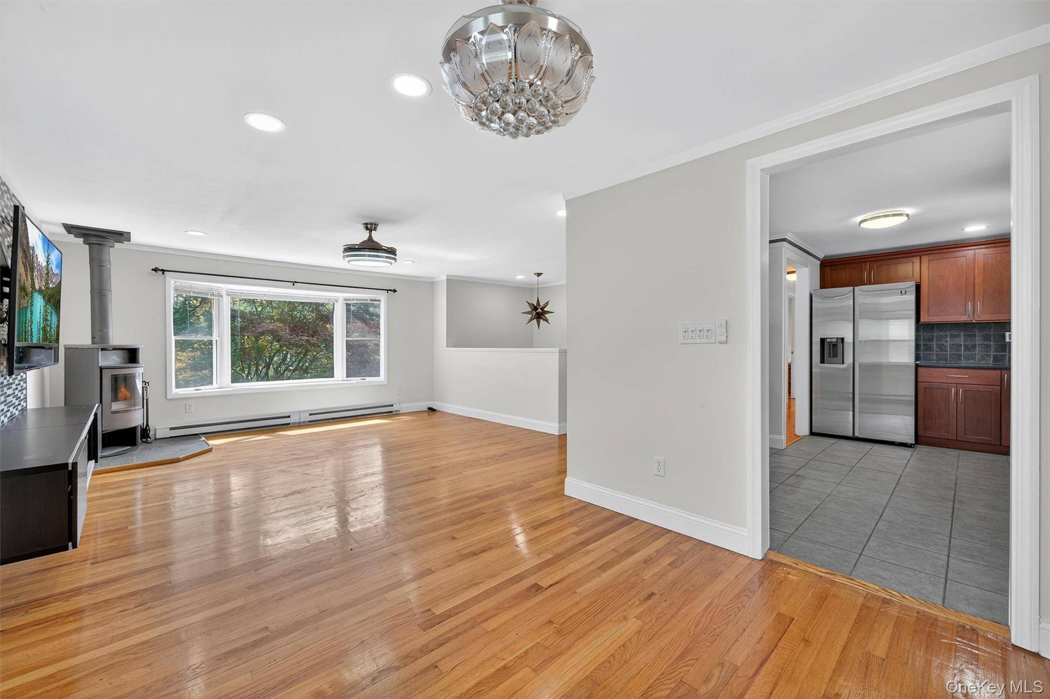 Marlboro, NY 12542,13 Dragotta RD