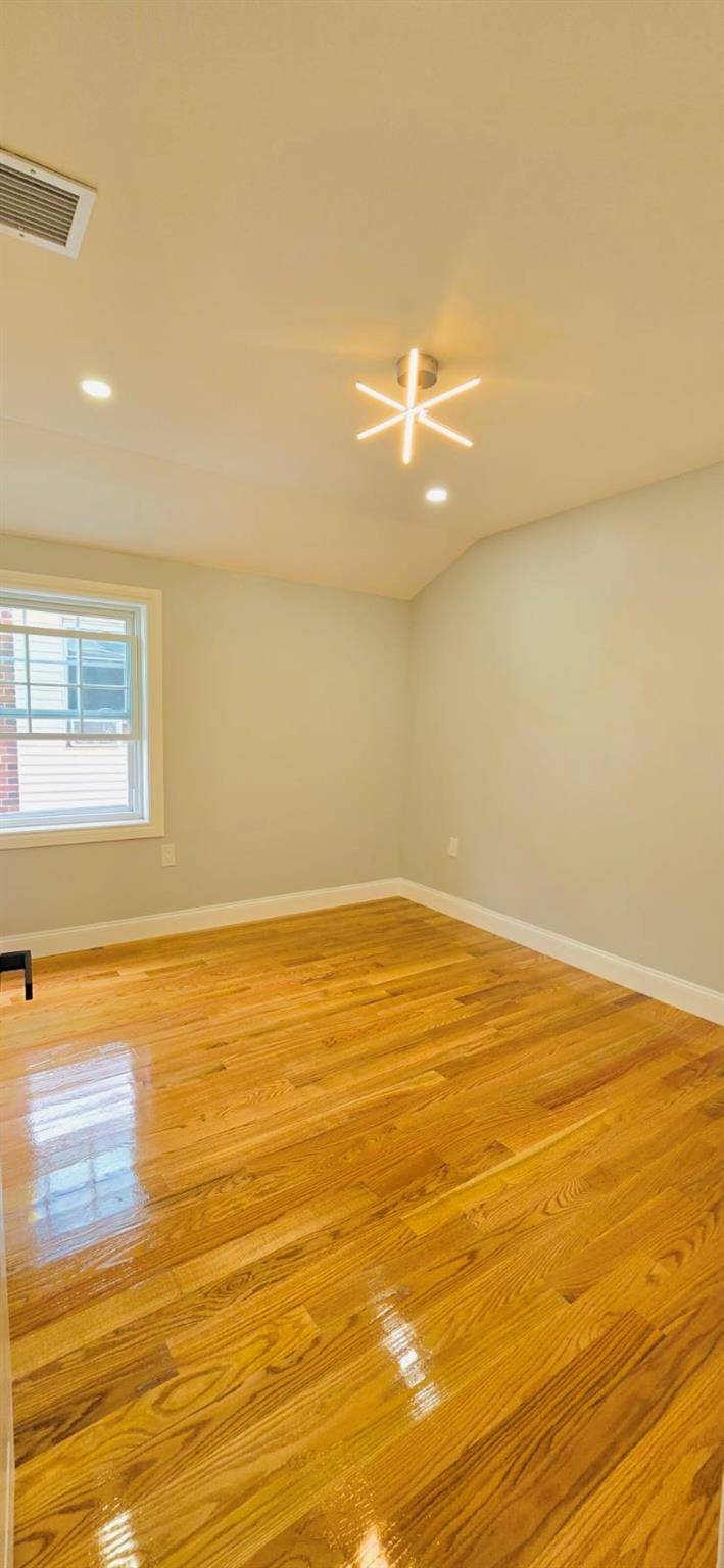 South Ozone Park, NY 11420,133-09 131st AVE #2