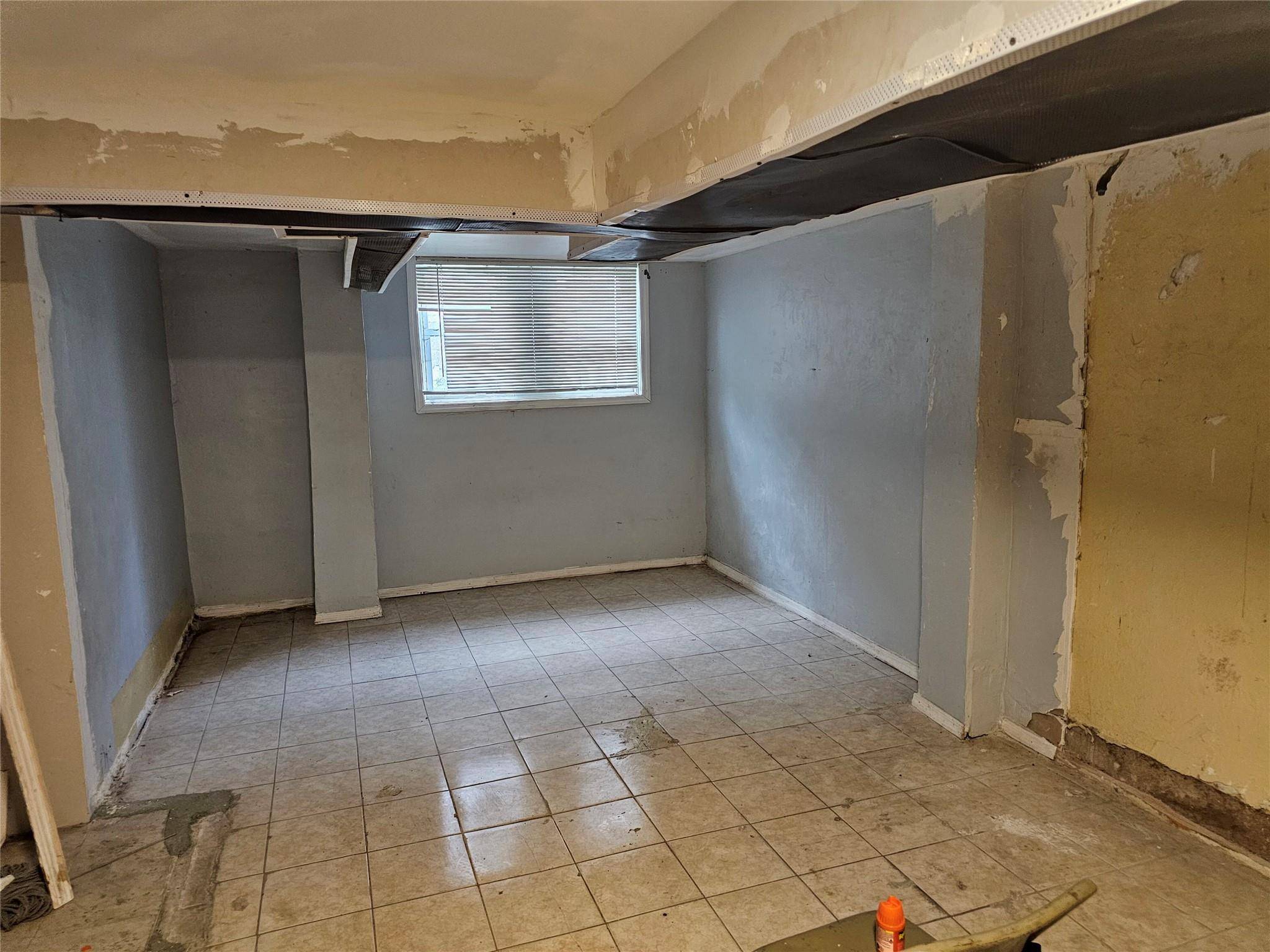 Queens Village, NY 11429,21531 Murdock AVE