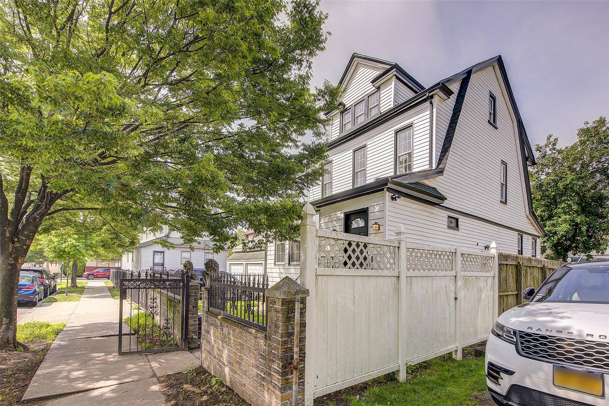 Jamaica South, NY 11433,107-12 173rd st. Jamaica