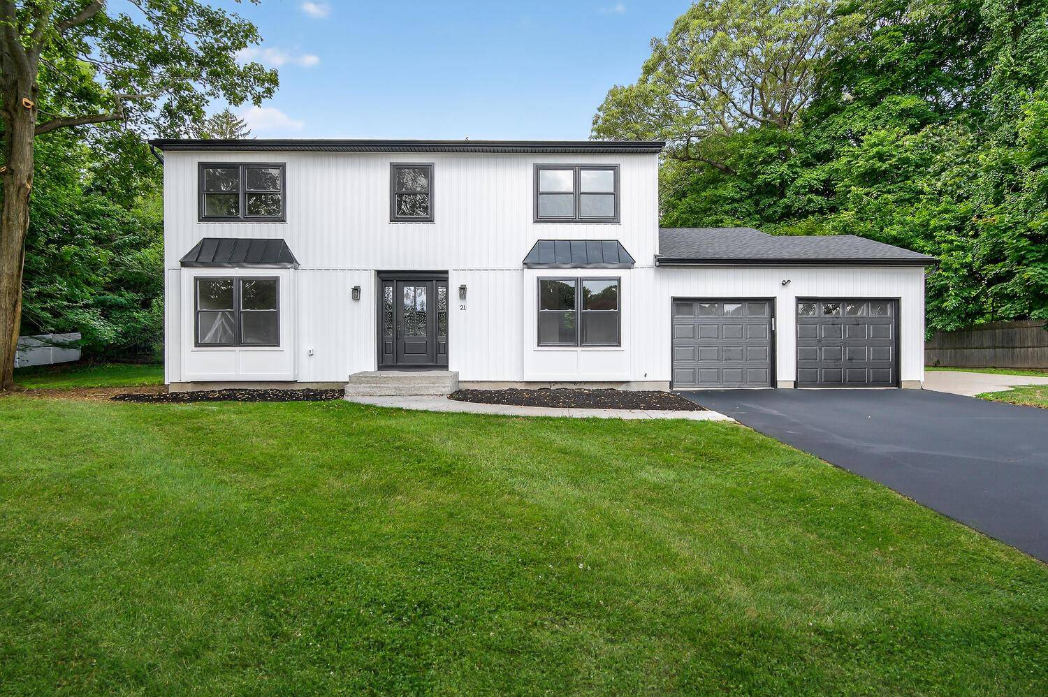Smithtown, NY 11787,21 Kent PL