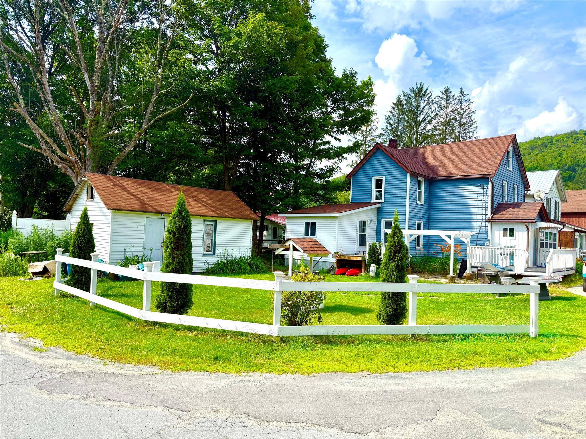 Roscoe, NY 12776,61 Cottage ST