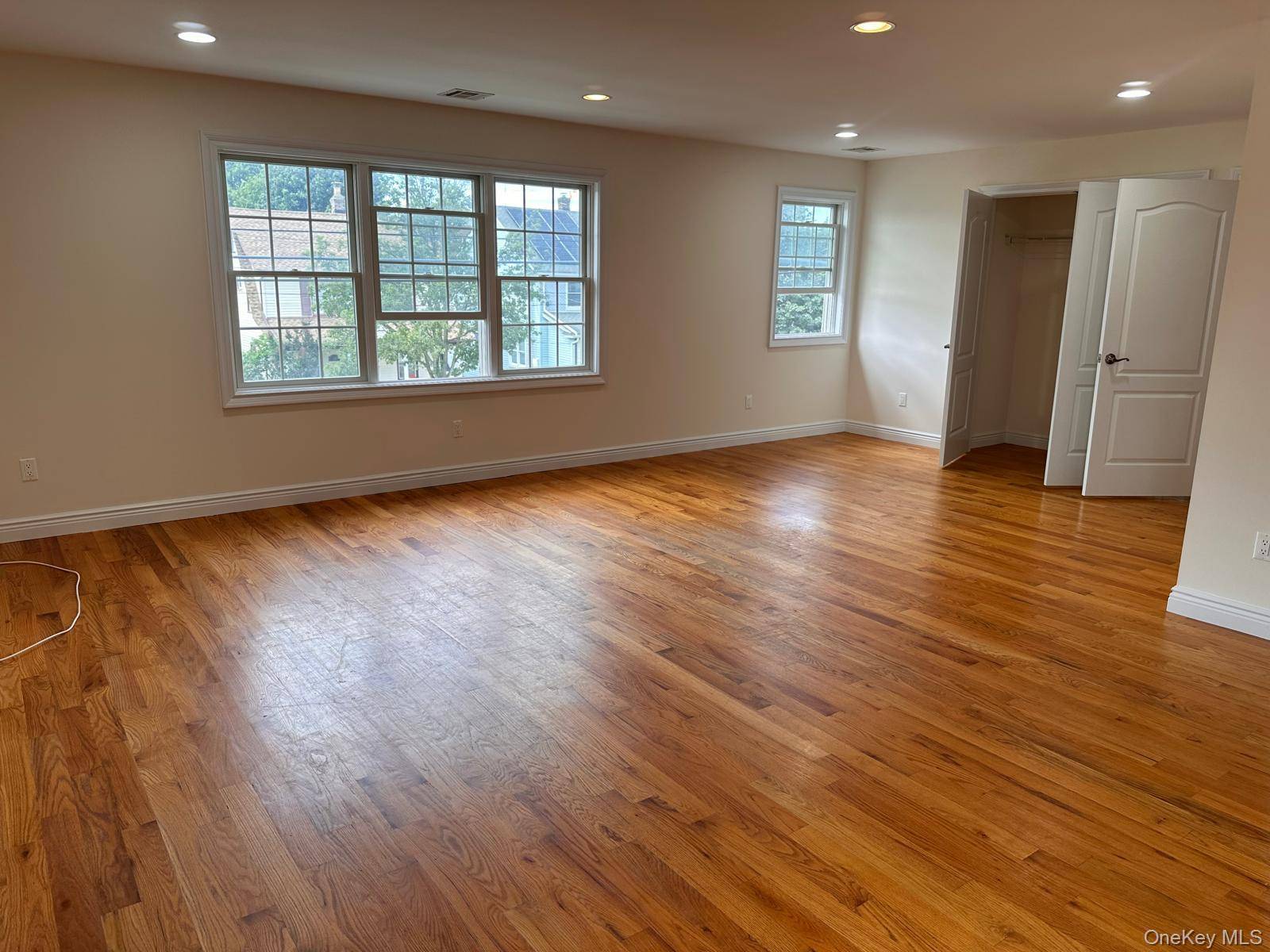 Mineola, NY 11501,191 Jefferson AVE