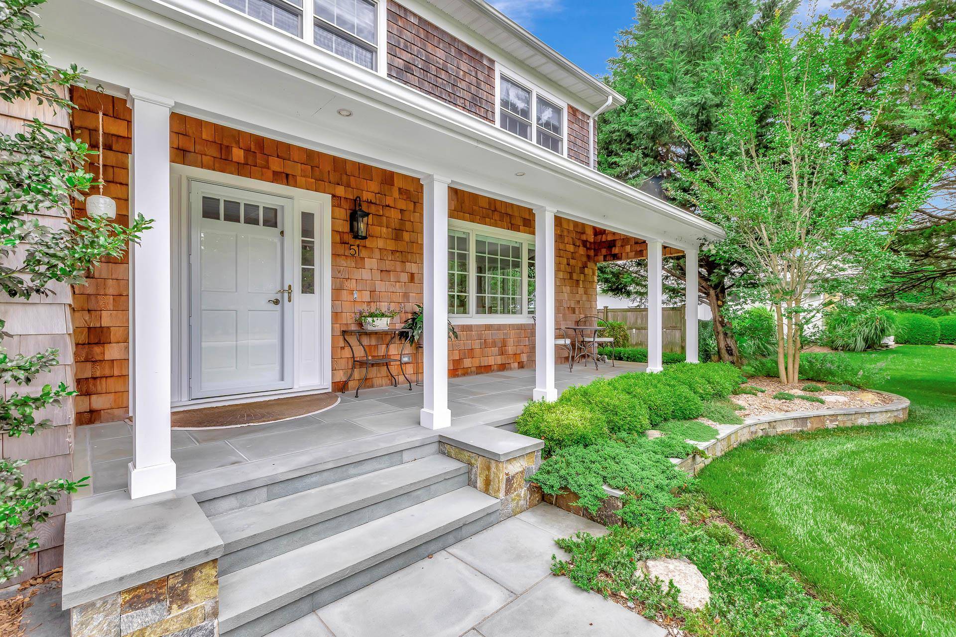 Remsenburg, NY 11960,51 Halsey RD