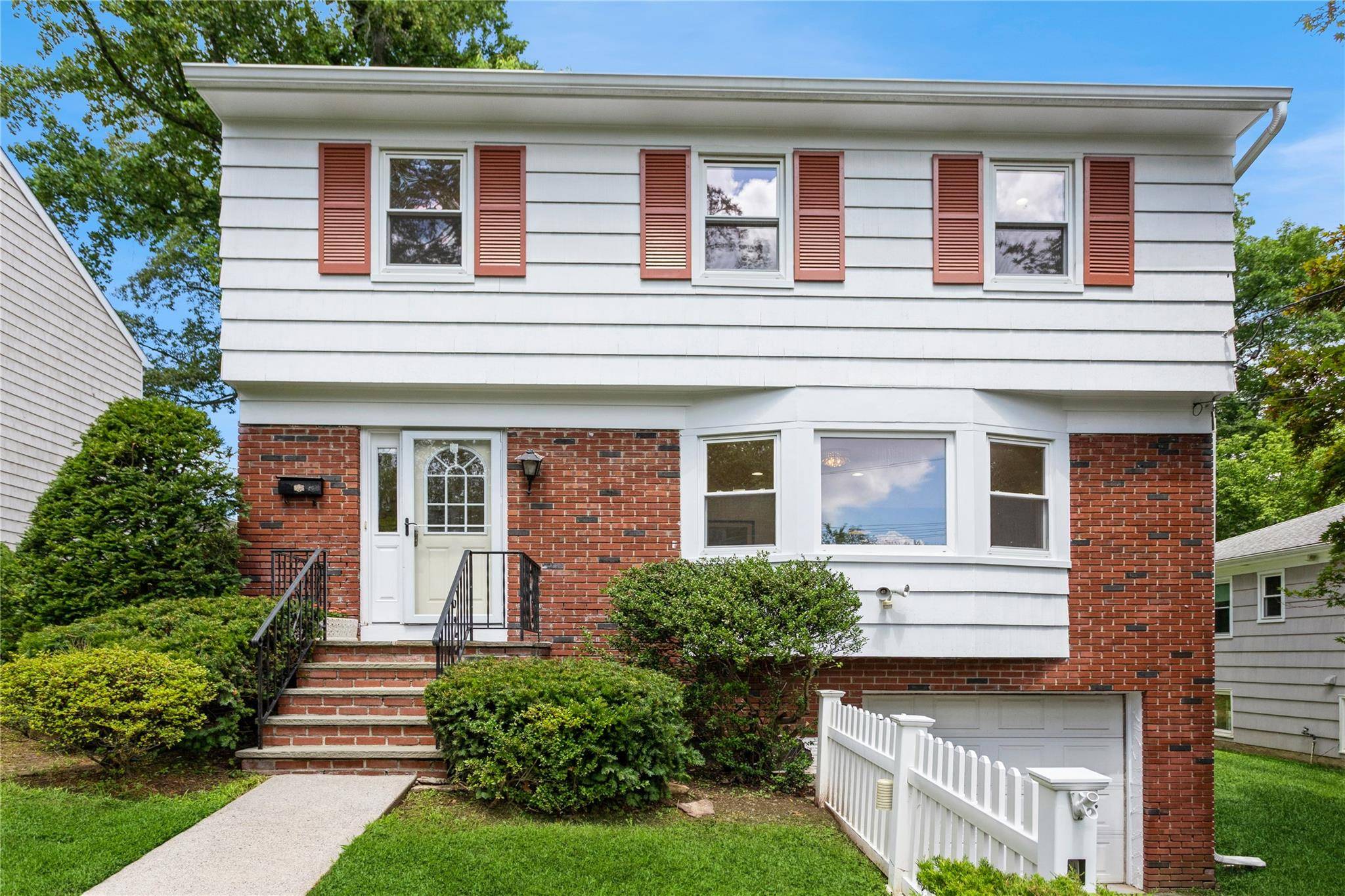 Scarsdale, NY 10583,105 Sprague RD