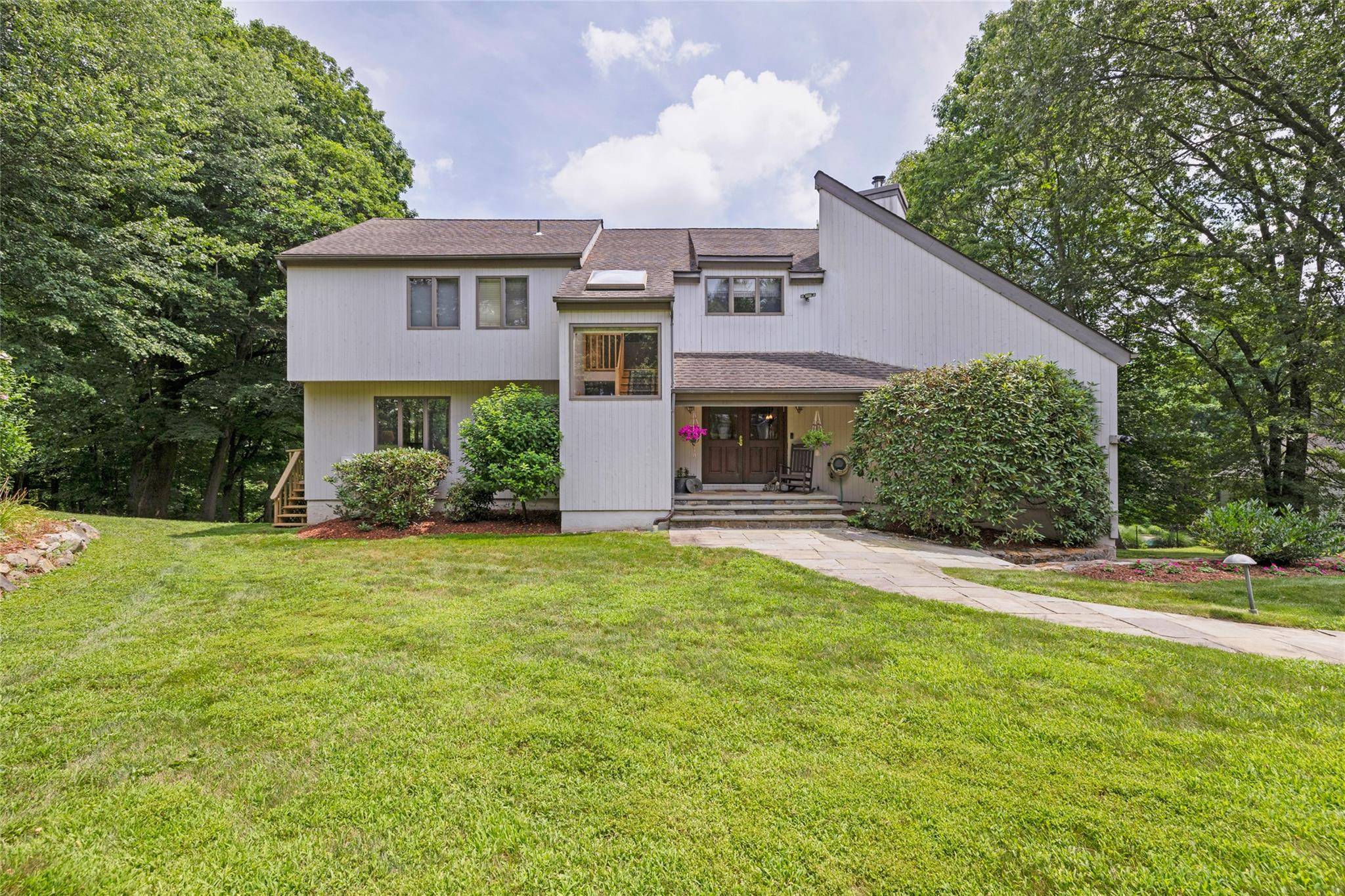 Amawalk, NY 10501,3 Farese WAY