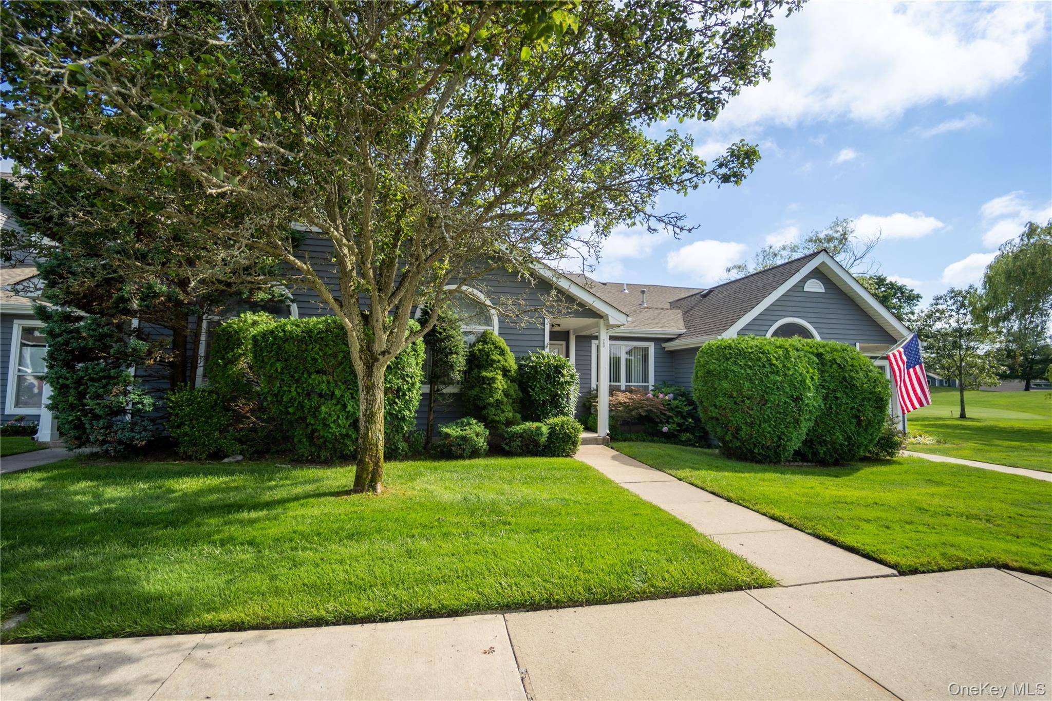 Middle Island, NY 11953,763 Spring Lake DR